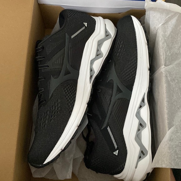 wave inspire 17 2E never worn, size 13 - Picture 1 of 3